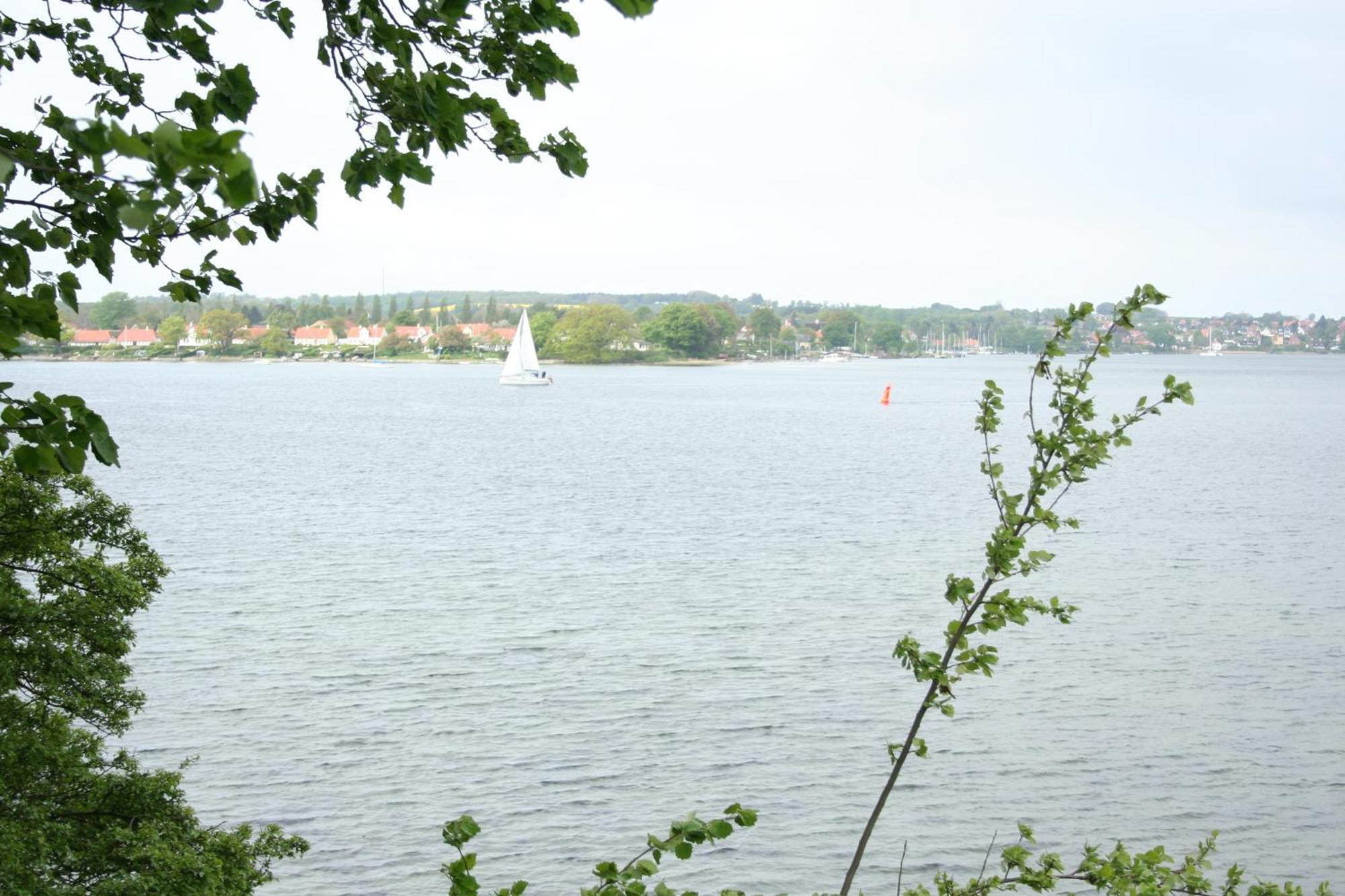 Grastenhus Guesthouse Thurø By Buitenkant foto